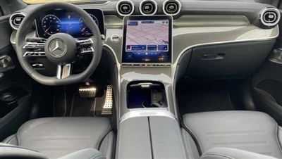 تصميم داخلي رائع لسيارة مرسيدس GLC 300 كوبيه