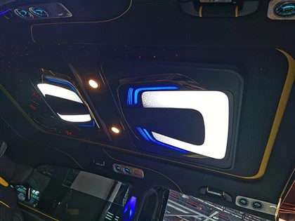 ضوء سقف السيارة